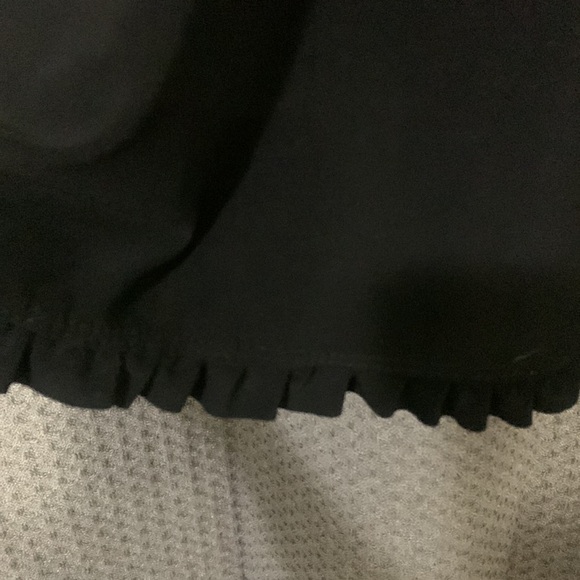 Super Cute! lil black dress 🖤small ruffle at arms& bottom. Qtr length sleeves. - Picture 3 of 4